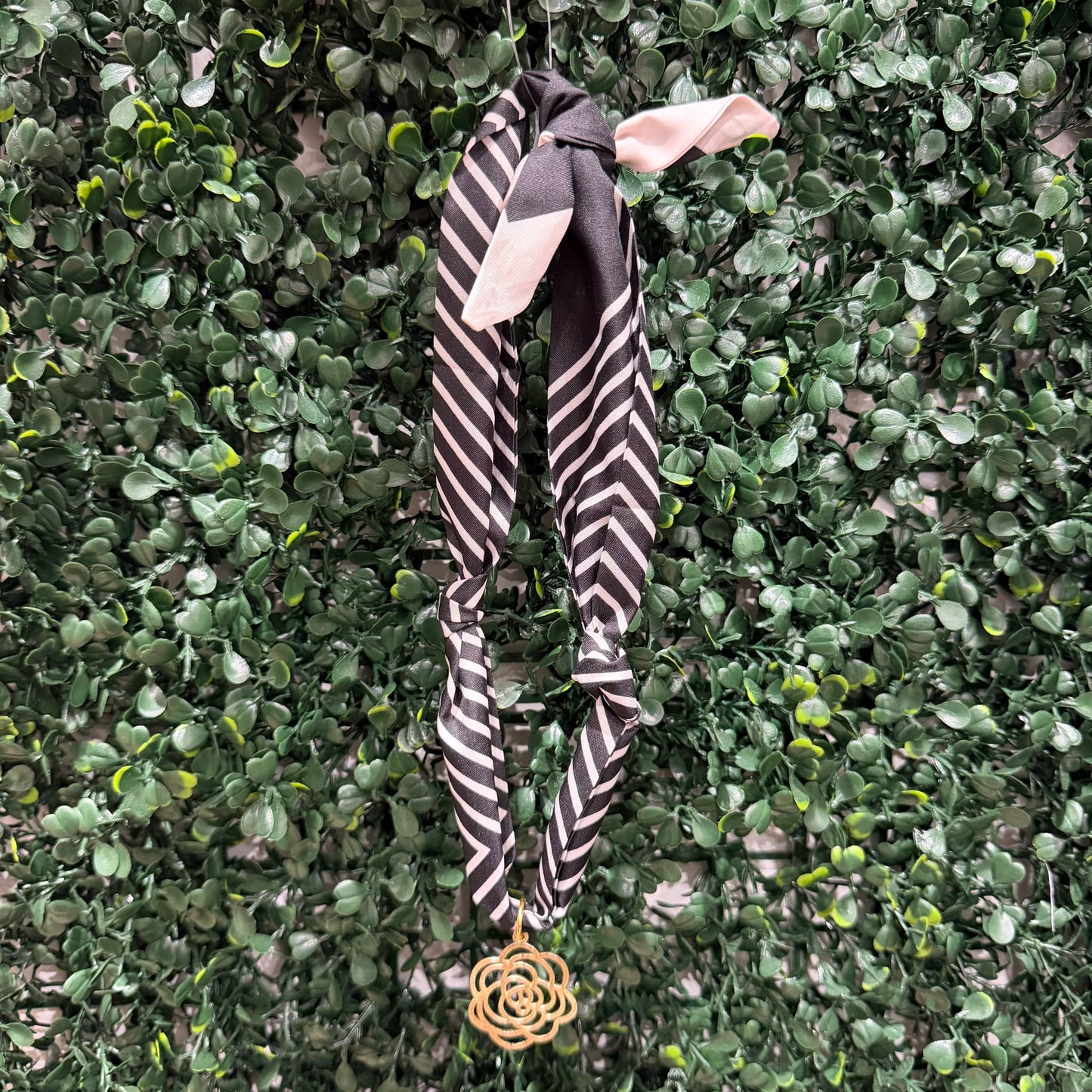 Scarf Charm Necklace | Black & White