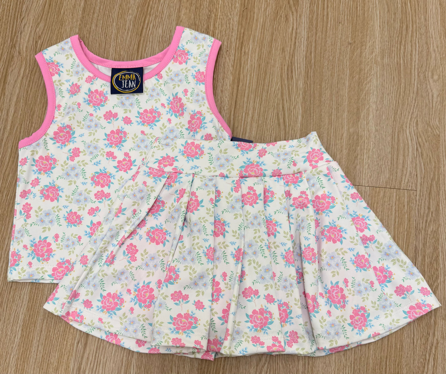 Spring Splendor Athletic Set