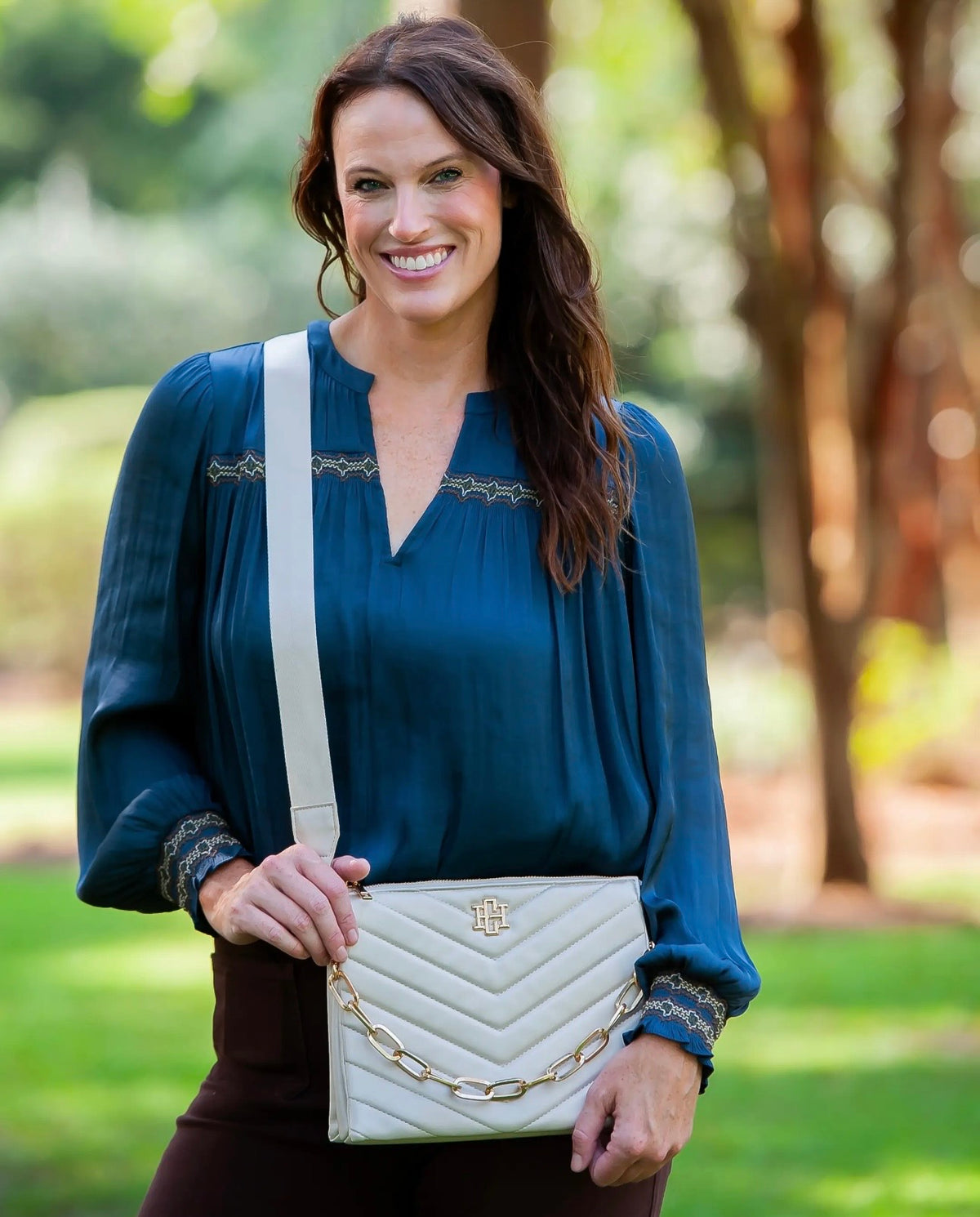 Ariana Crossbody Pearl