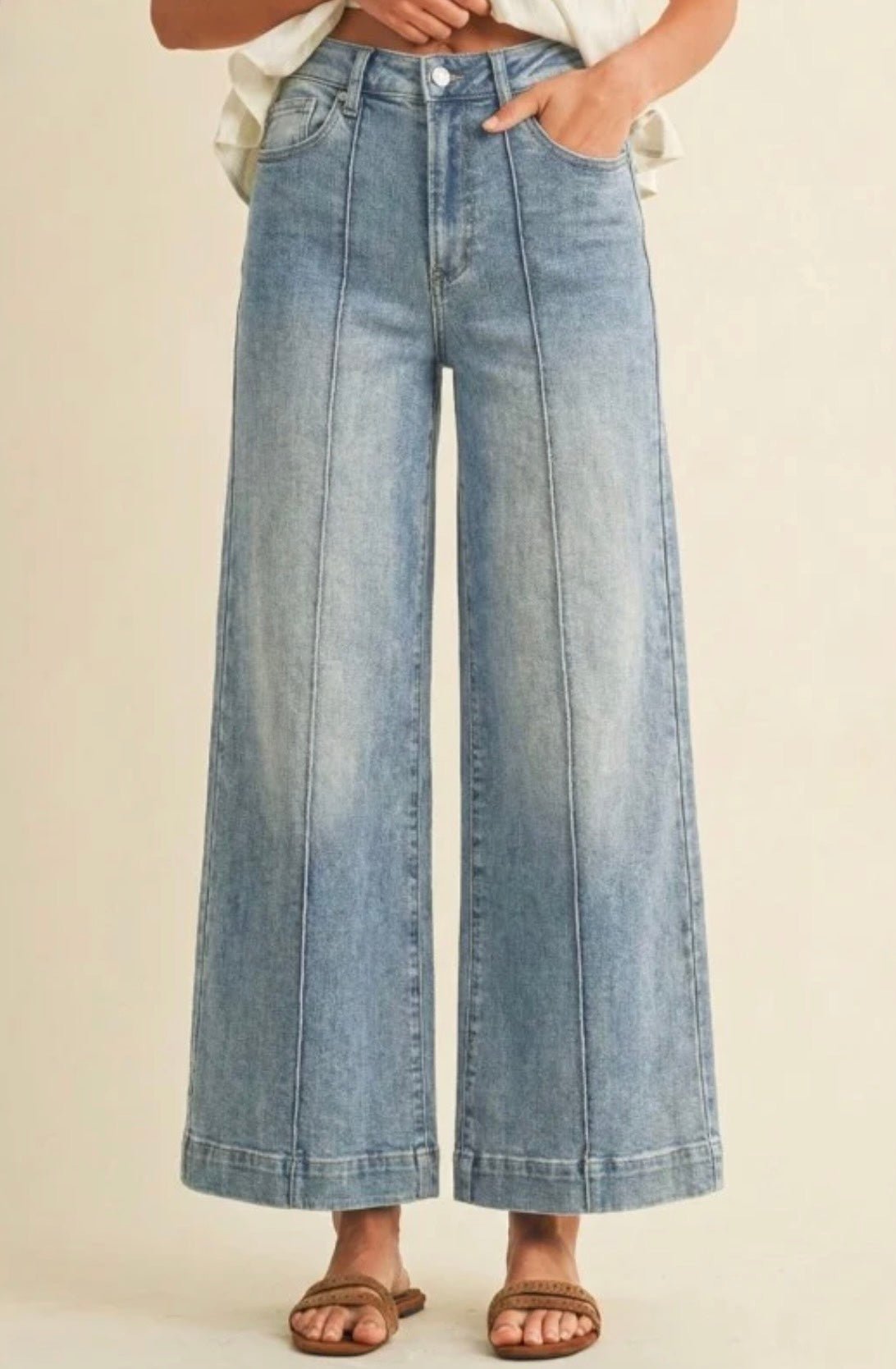 Pin Tuck Light Denim Jeans