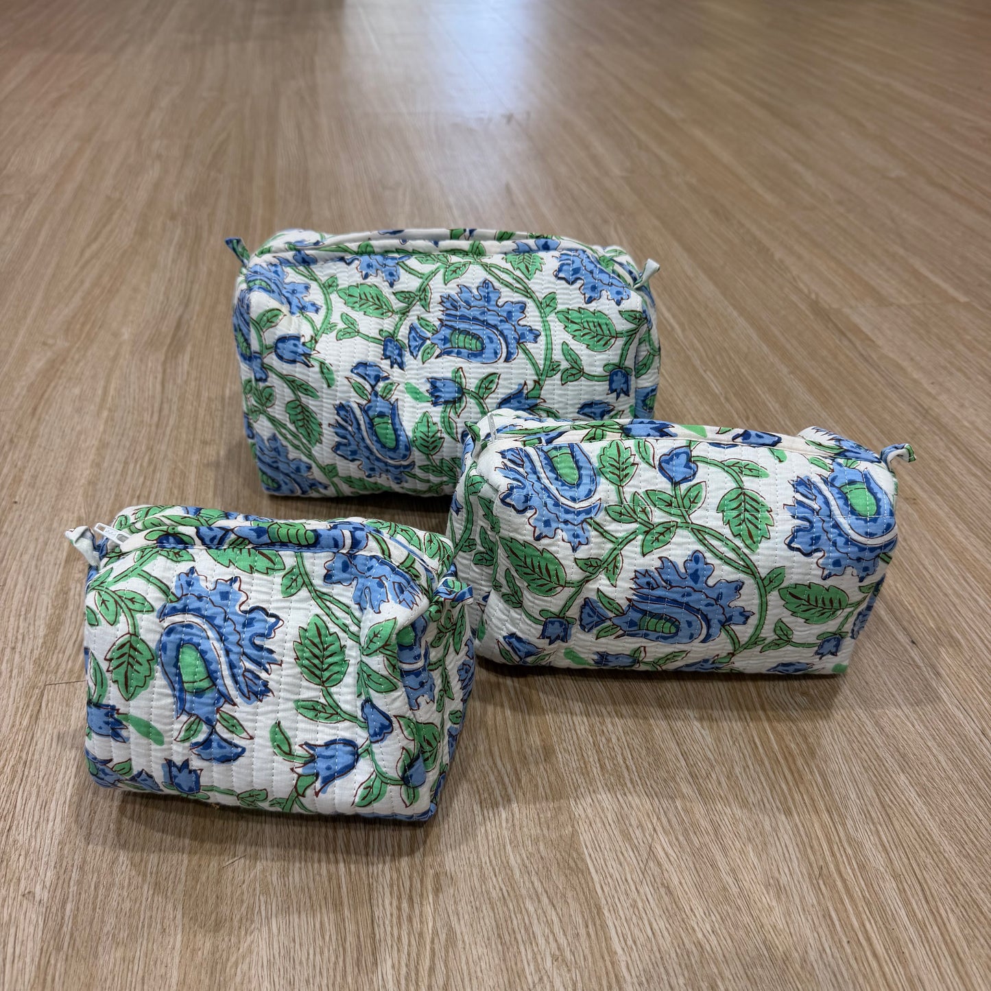 3 Piece Blue Vines Zipper Pouch